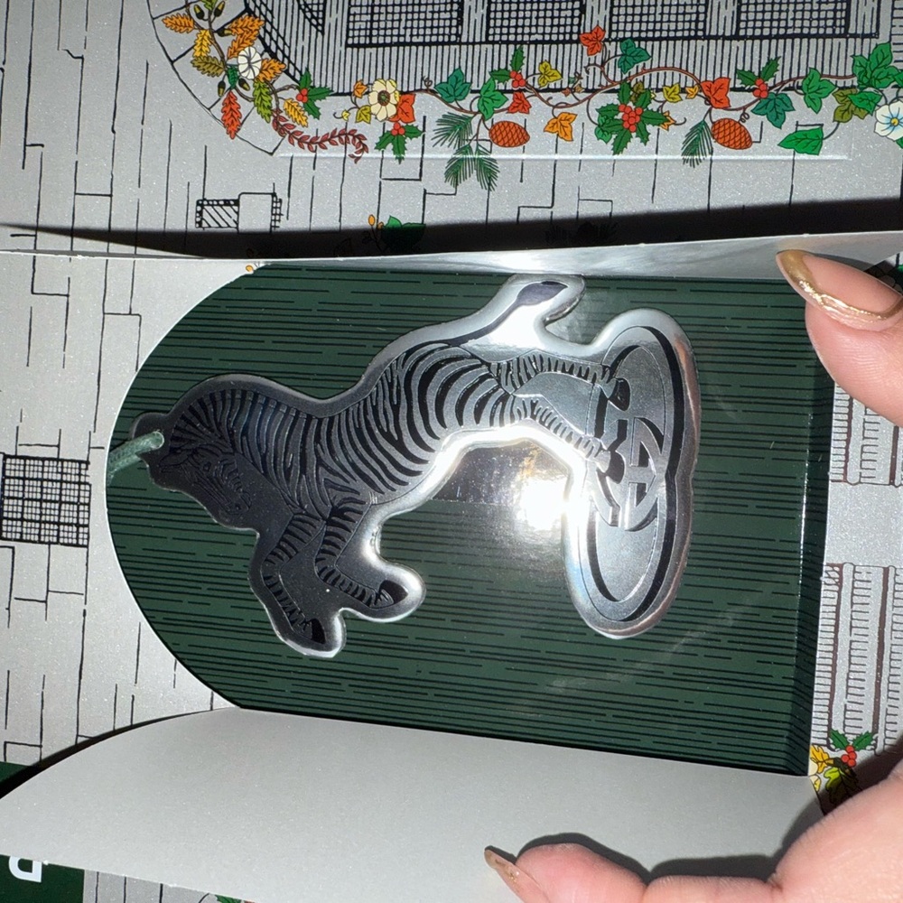 Gucci Holiday Ornament Advent Calendar - Picture 8 of 11